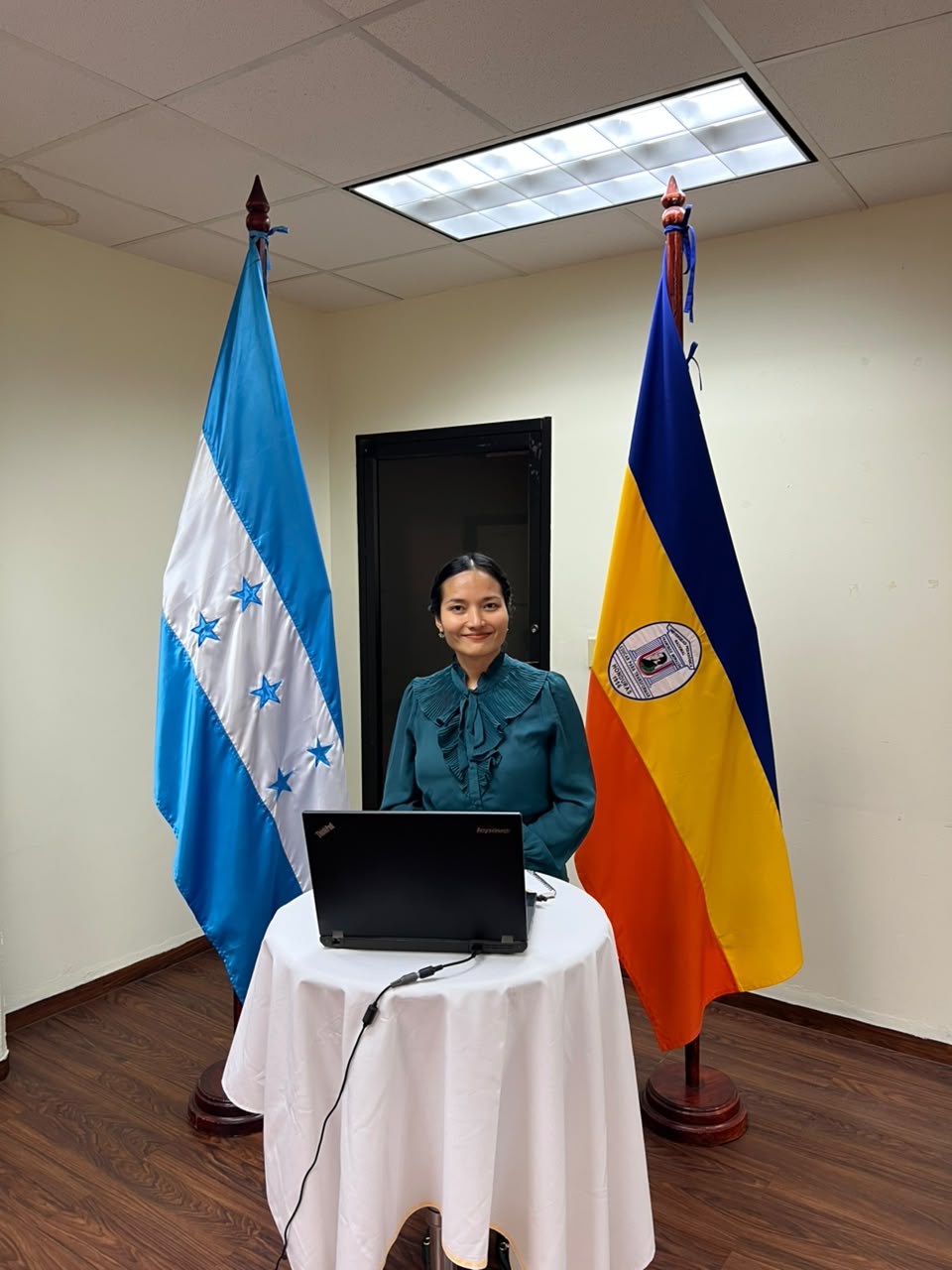 Factores extrínsecos e intrínsecos que afectan el aprendizaje del inglés en los estudiantes del Bachillerato Técnico Profesional en Asistente Ejecutivo Bilingüe del Instituto Gubernamental Manuel Pagán Lozano en la ciudad de Choloma durante el período aca